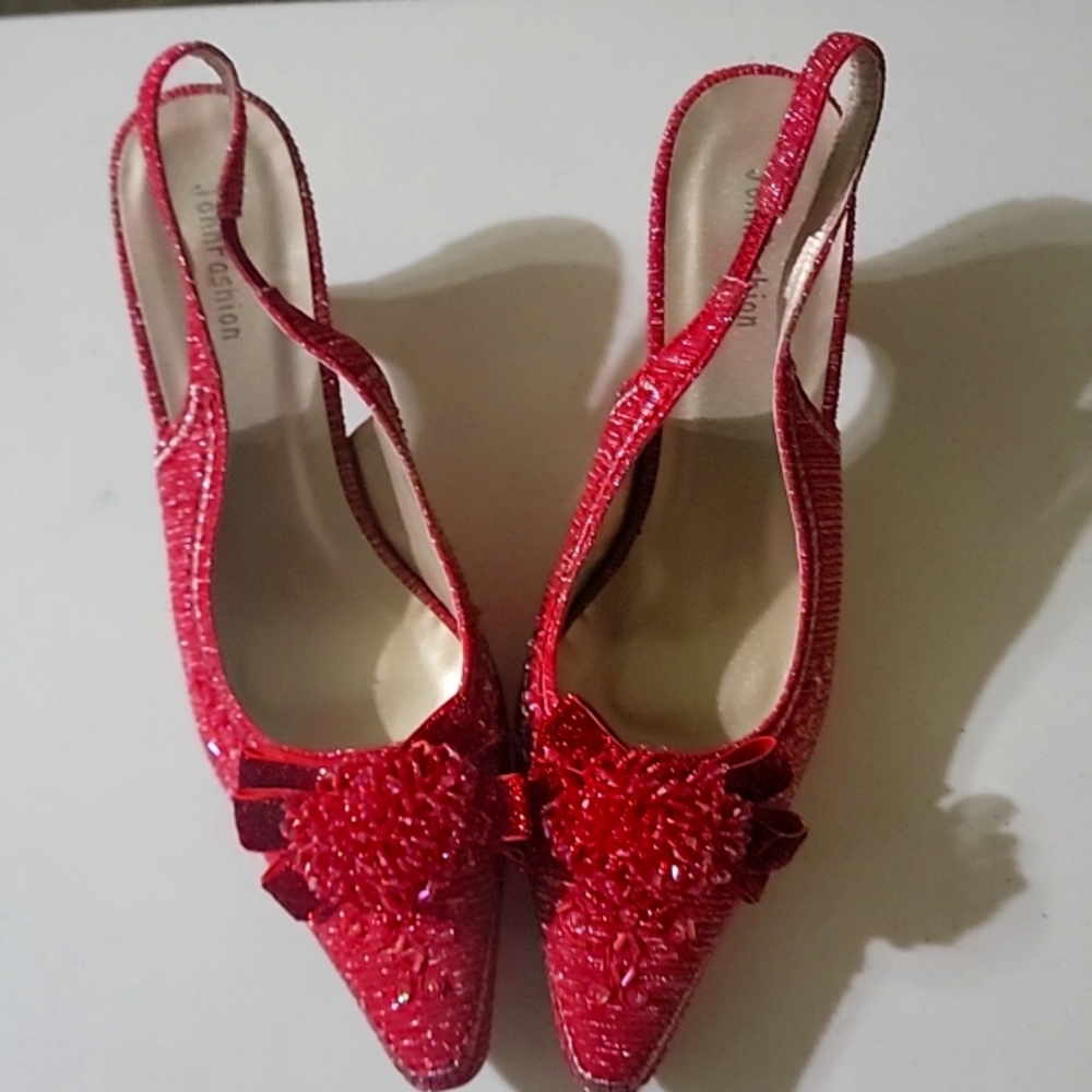 Women's dress shoes